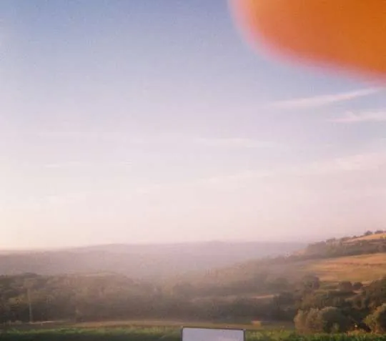 Atardecer sobre el campo